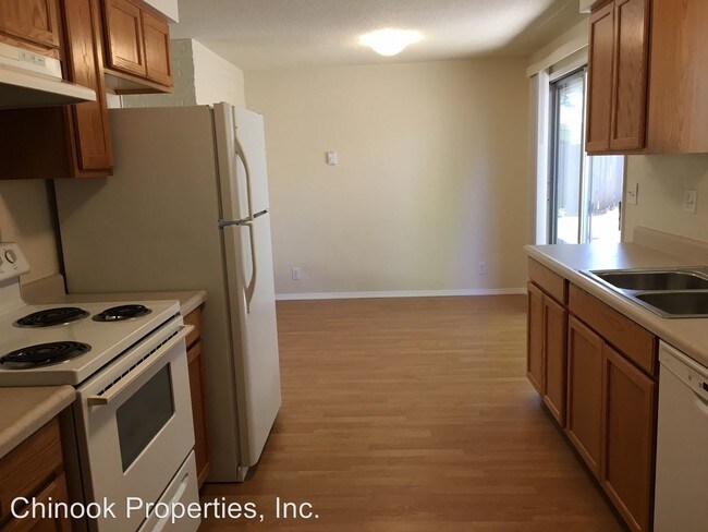 Building Photo - 1056 Martha Ct
