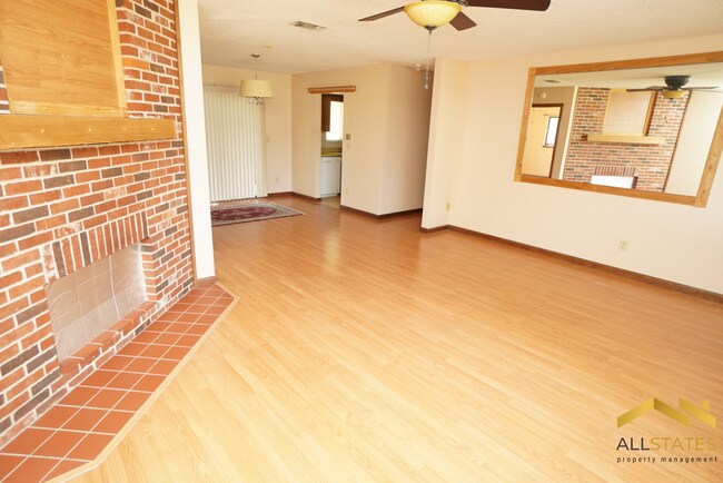 Building Photo - 8954 SW 101st Pl