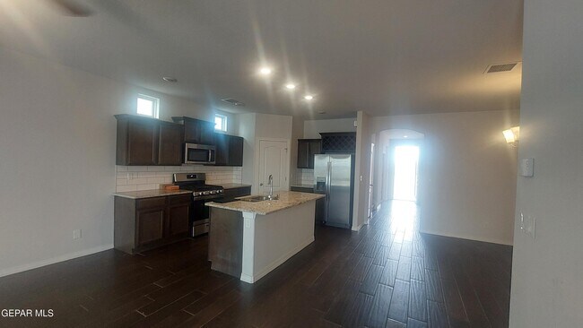 Building Photo - 13000 Shildon St