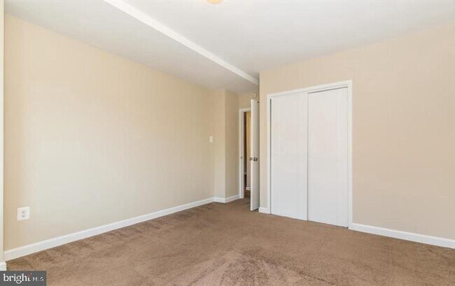 Foto del edificio - 1011 Arlington Blvd