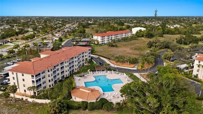 Foto del edificio - 4015 Palm Tree Blvd