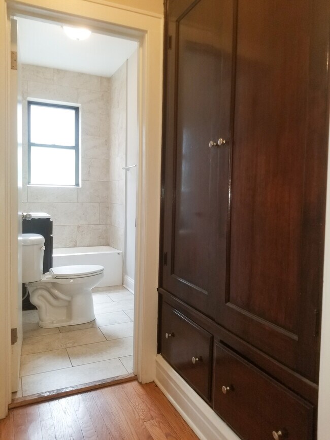 Foto del edificio - 3941 W Belle Plaine Ave