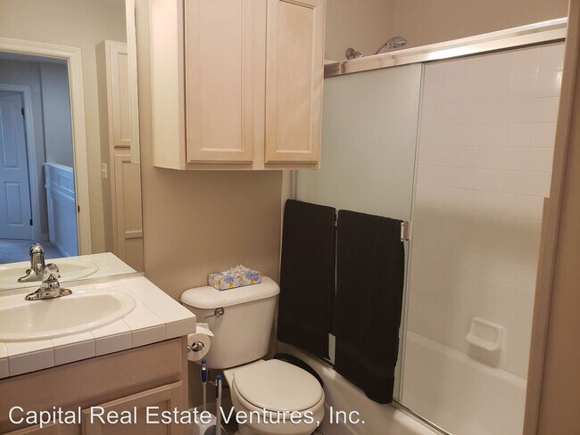 Foto del edificio - 1 br, 1 bath  - 2800 5th Ave 440 Olive Street