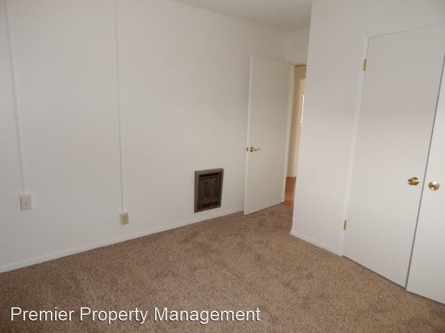 Building Photo - 175 N Fowler St