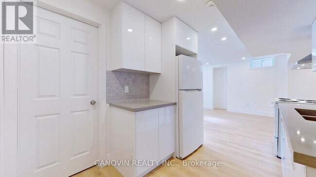 Photo du bâtiment - 19 Faimira Ave