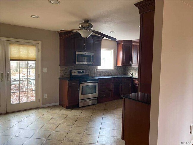 Foto del edificio - 524 N Bicycle Path