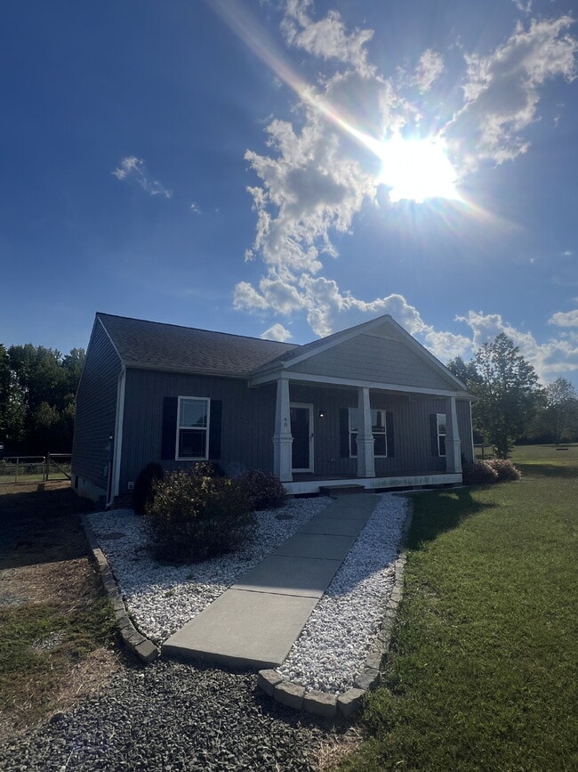 Building Photo - 90 Hickory Ridge Cir