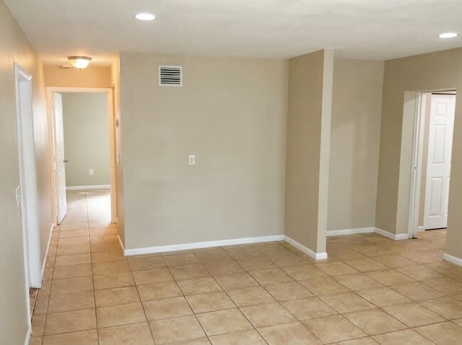 Foto del edificio - 671 N 68th Way