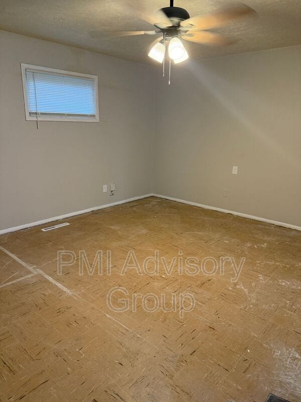 Building Photo - 1513 SW 23rd St