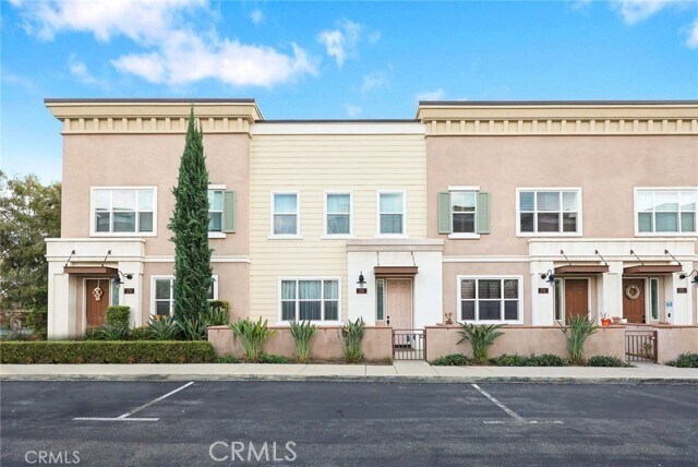 Foto principal - 176 E Commercial St