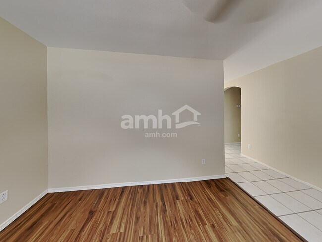 Building Photo - 6342 W Cordes Road