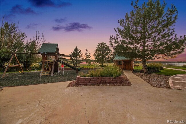 Building Photo - 6234 Crowfoot Valley Rd