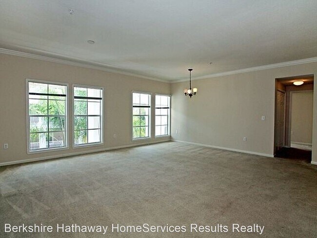 Building Photo - 2 br, 2 bath House - 572 Water St