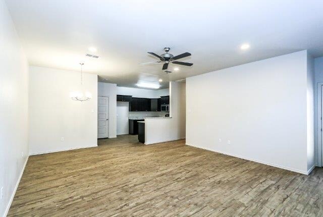 Foto del edificio - Half off First Full Month's Rent /Cooper S...