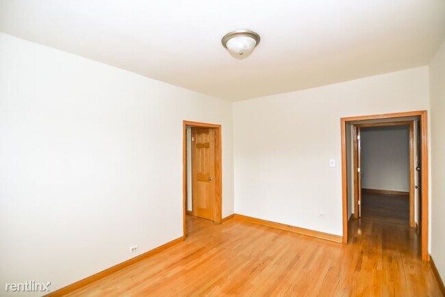 Foto del edificio - 4442 N Western Ave