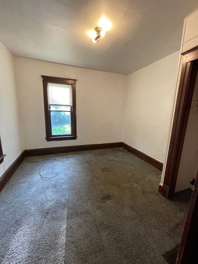 Room 1 - 750 8th St
