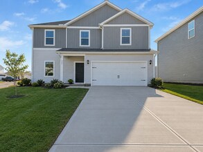 Building Photo - 180 White Birch Ln