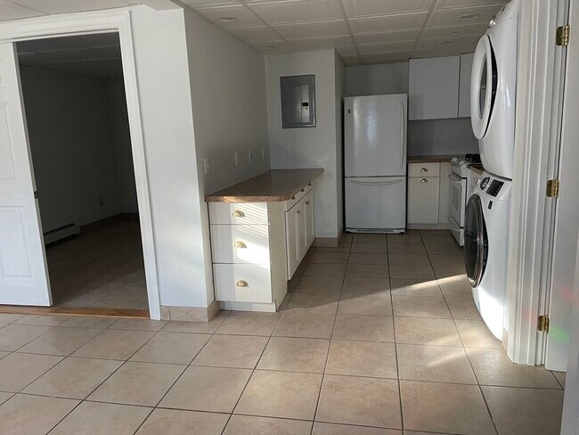 Foto del edificio - 57 Eastern Ave