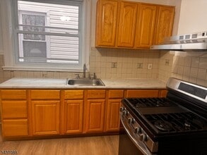 Building Photo - 176 N 16th St