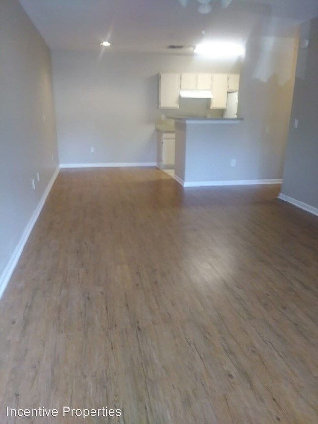 Building Photo - 4356 S Kirkman Rd