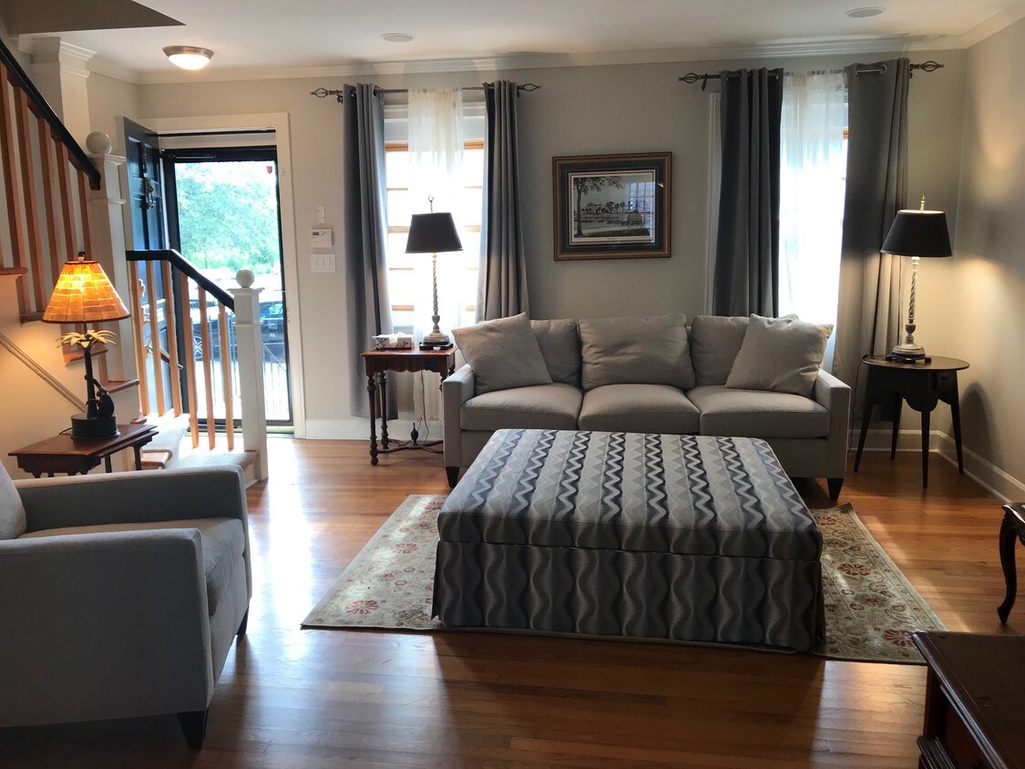 43 Ashley Ave, Charleston, SC 29401 Condo for Rent in Charleston, SC