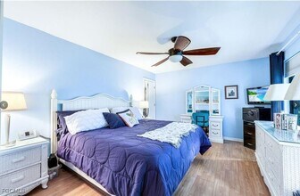 Building Photo - 1914 SE 40th Terrace