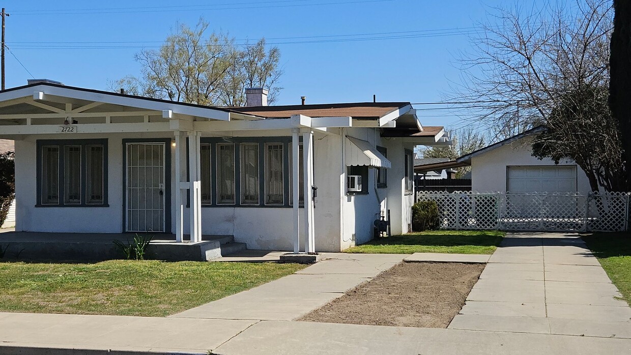 Building Photo - Adorable 2 Bedroom House in Selma