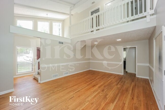 Building Photo - 815 San Remo Ct