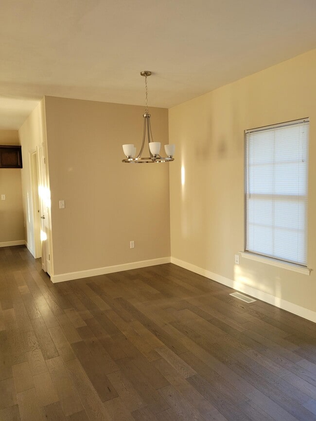 Foto del edificio - 2616 Fieldstone Dr
