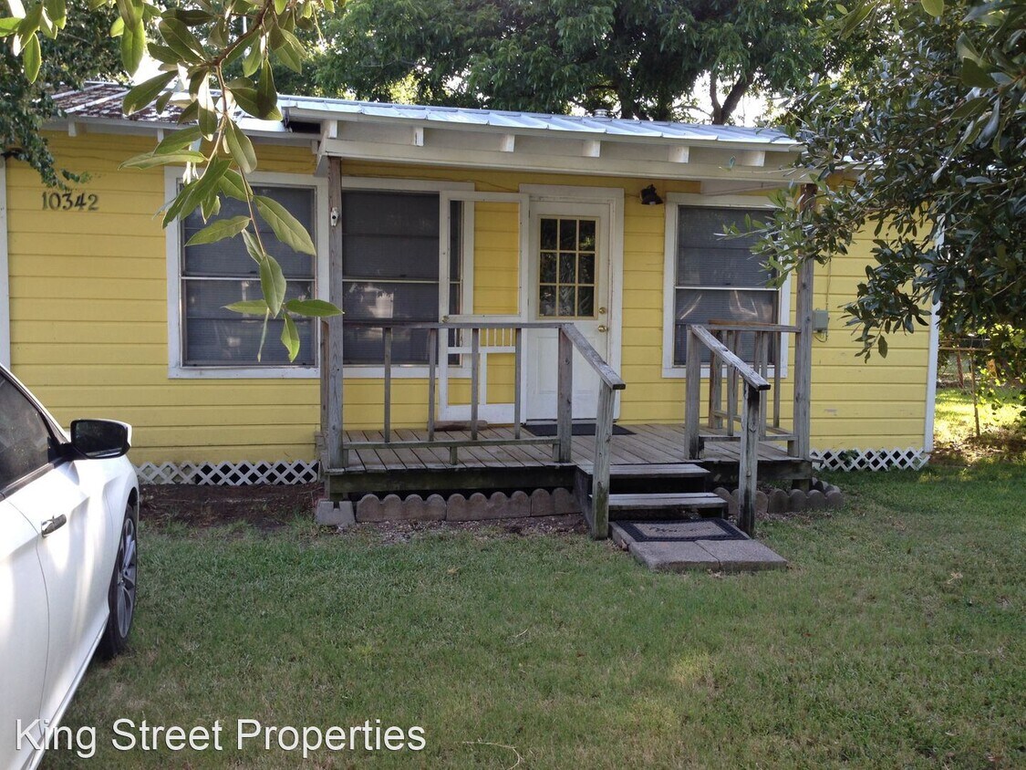 1 br, 1 bath House 10342 Main St House for Rent in Snook, TX