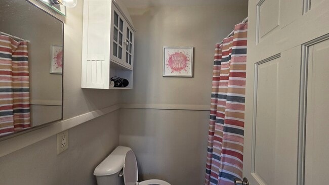 Building Photo - 542 Whitney Ave