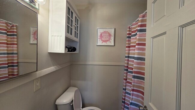 Foto del edificio - 542 Whitney Ave