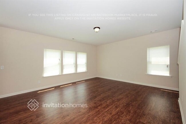 Building Photo - 4101 Oak Field Dr