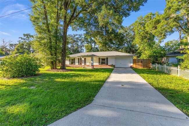 Building Photo - 5484 NW 63rd Pl