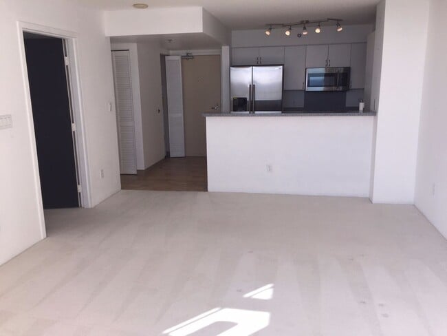 Building Photo - For Rent - 215 North King St. #2205