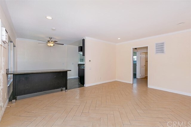 Foto del edificio - 1865 W Greenleaf Ave