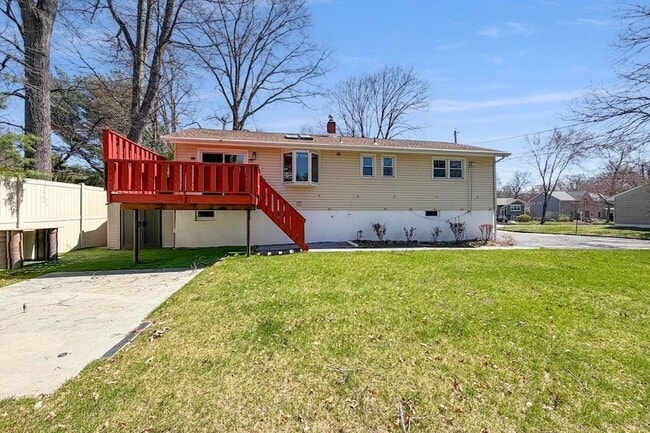 Building Photo - 2622 Cleveland Ave