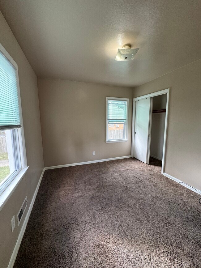 Foto del edificio - 6932 W Oklahoma Ave
