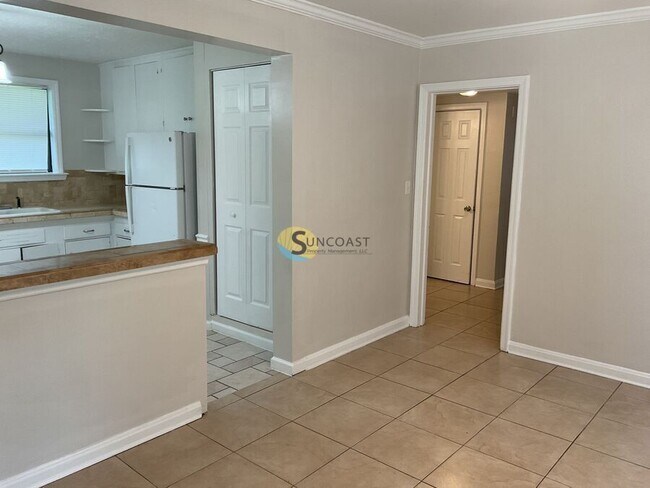 Building Photo - 3721 Colebrooke Dr