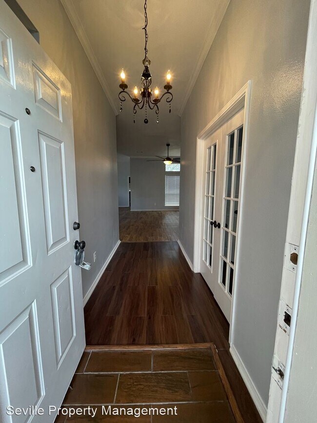 Building Photo - 4 br, 2 bath House - 18006 Hillcrest Rd