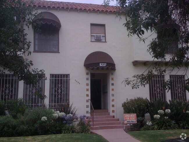 Building Photo - 8237 Blackburn Ave