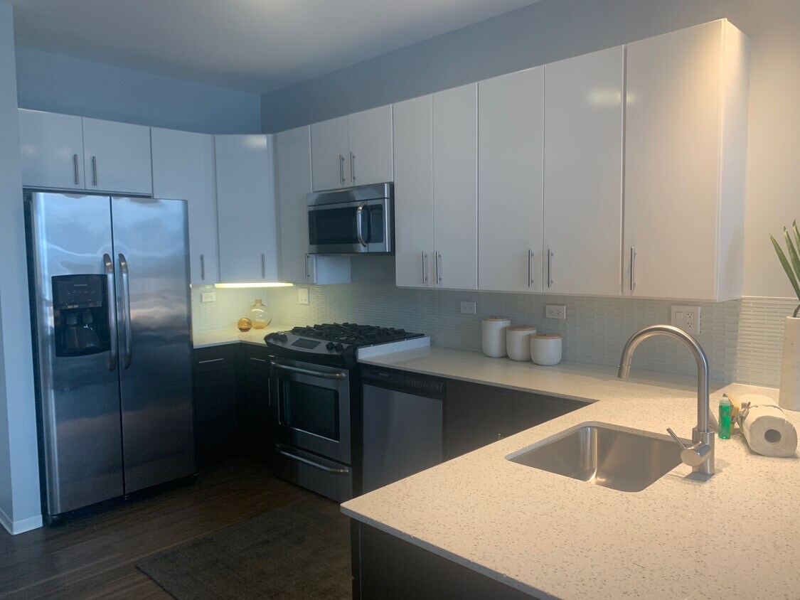 Foto principal - 840 W Adams St
