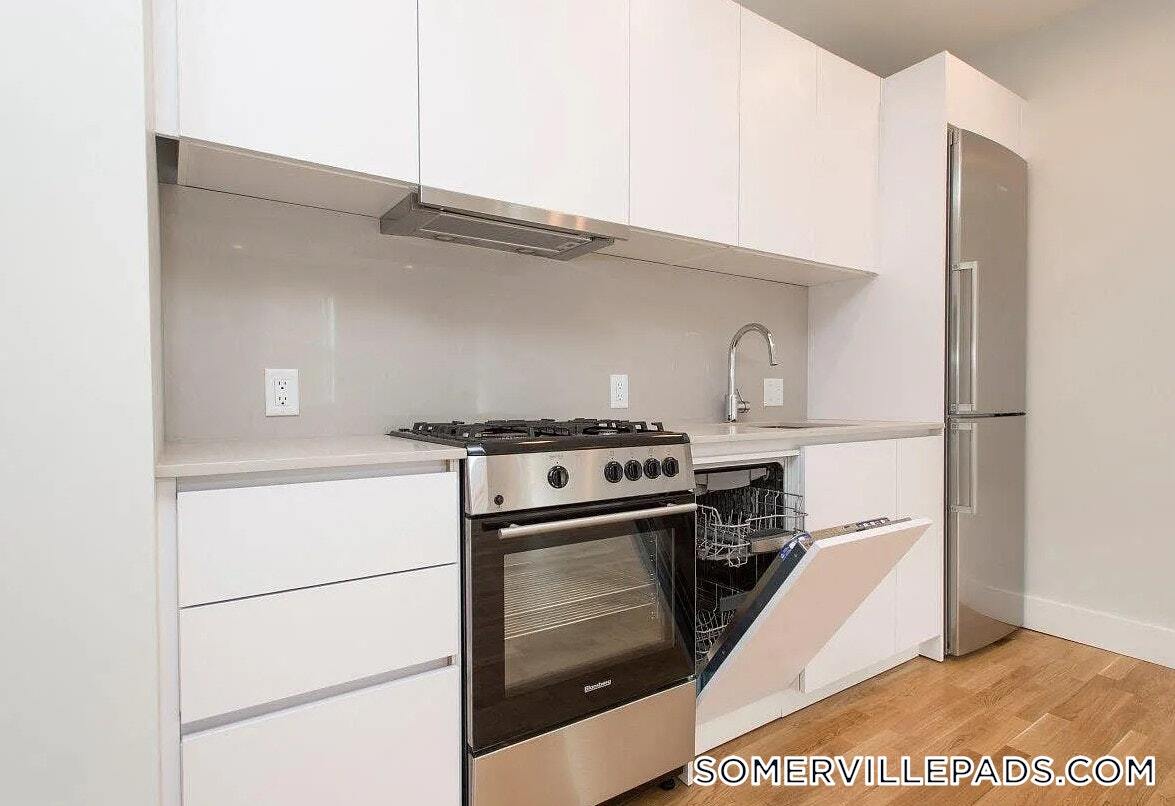 Foto principal - 138 Highland Ave