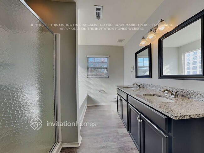 Building Photo - 2523 Buckleigh Dr