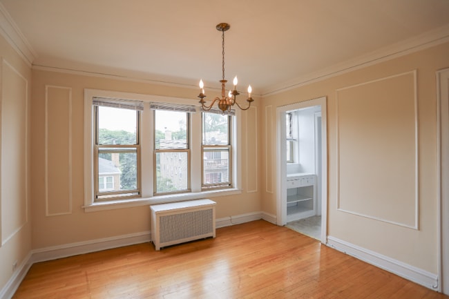 Photo - 7443 N Claremont Ave Apartment