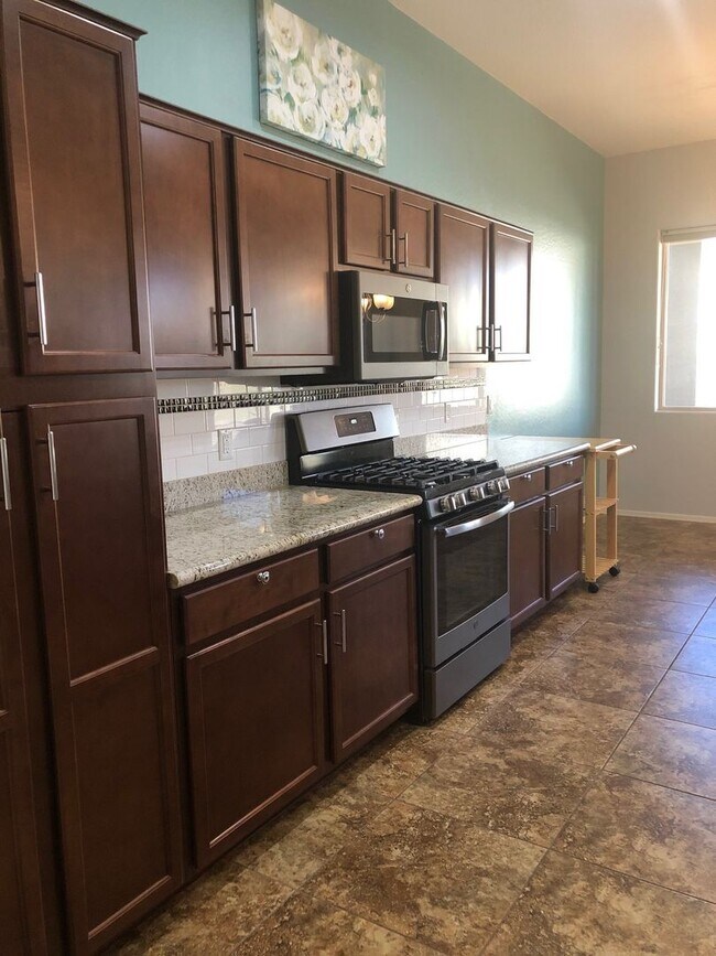 Foto del edificio - 4 Bedroom 2 Bath in Granville