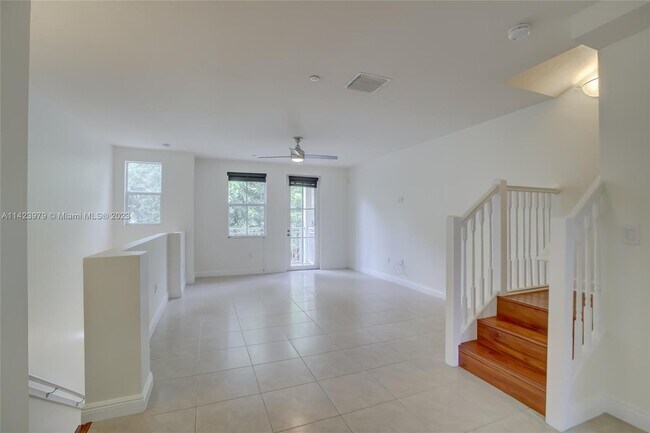 Foto del edificio - 406 SW 14th Ave