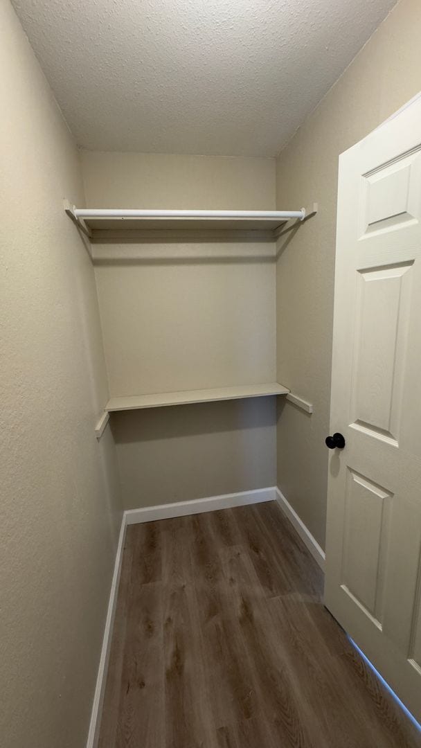 Building Photo - One Bedroom Apt - Long Term Rental - Just Fully Remodeled!