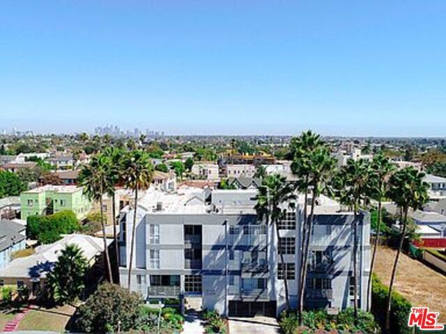 Foto del edificio - 1522 S Hayworth Ave