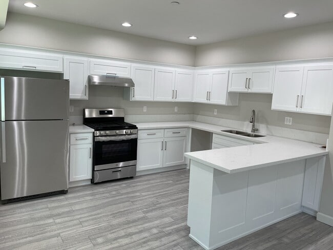 Building Photo - 1130 Browning Blvd